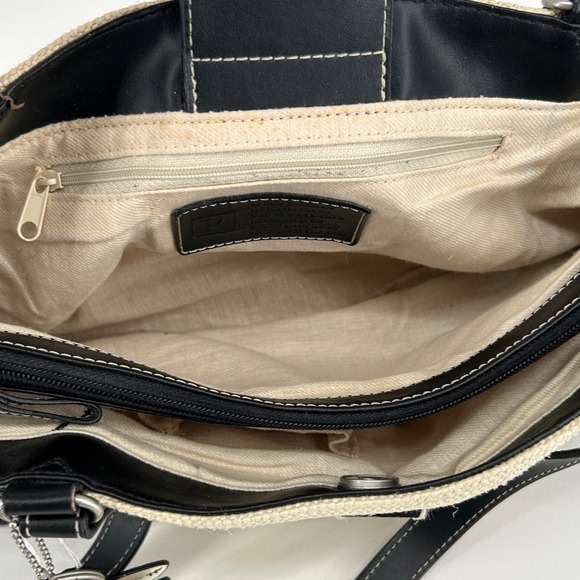 Relic Womens Colorblock Woven Shoulder Bag Black Cream Flower Charm Tote - Picture 7 of 9